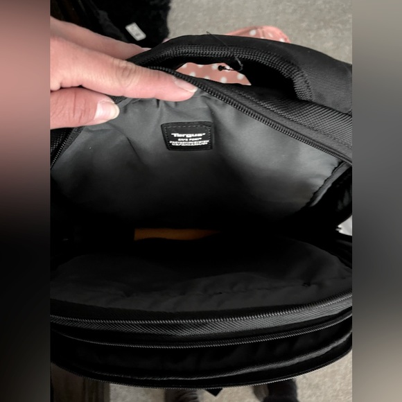 Targus Laptop Backpack - Picture 3 of 4